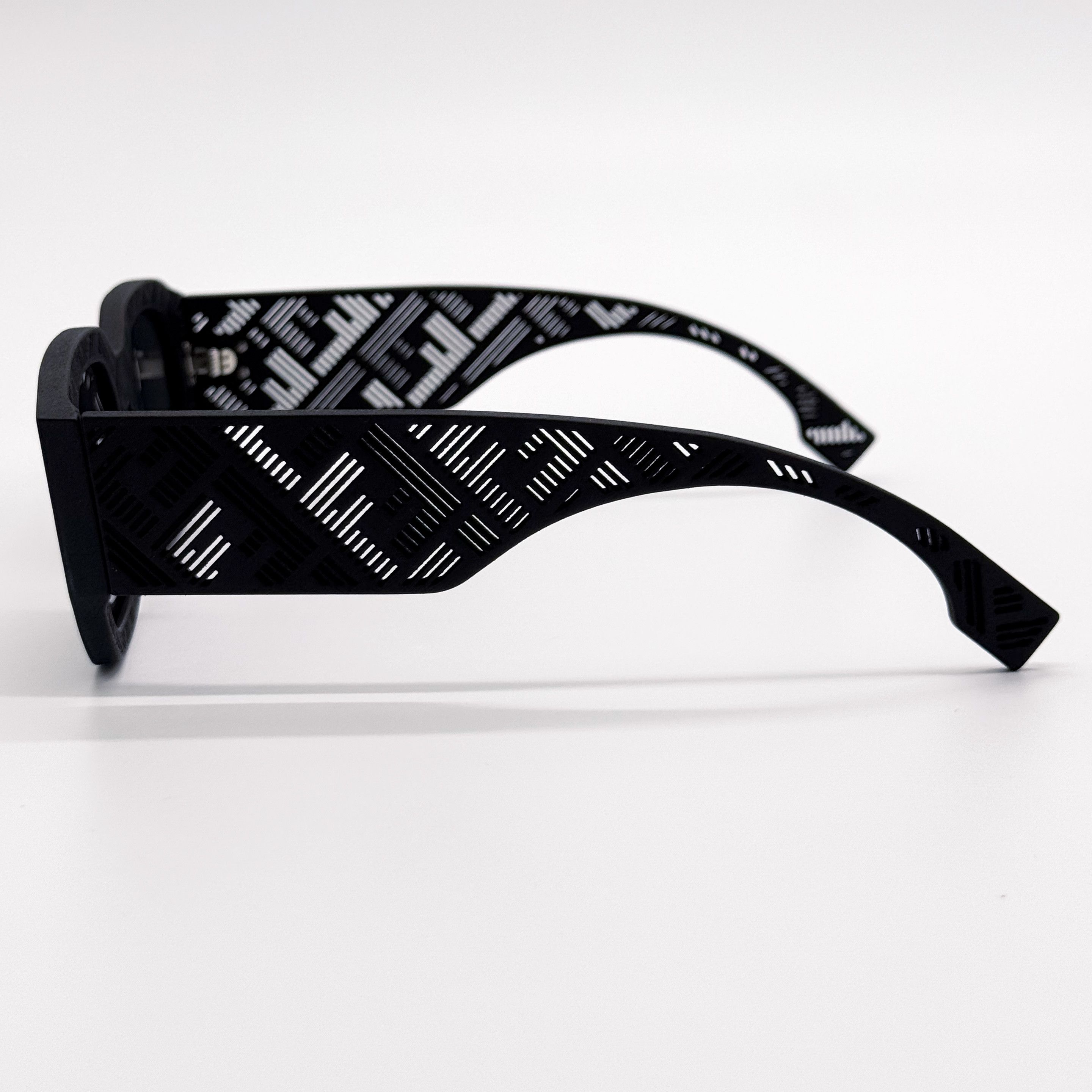 Fendi NEW FENDI FE40113I 02A MATTE BLACK UNISEX SUNGLASSES FENDI Size ONE SIZE - 6 Thumbnail