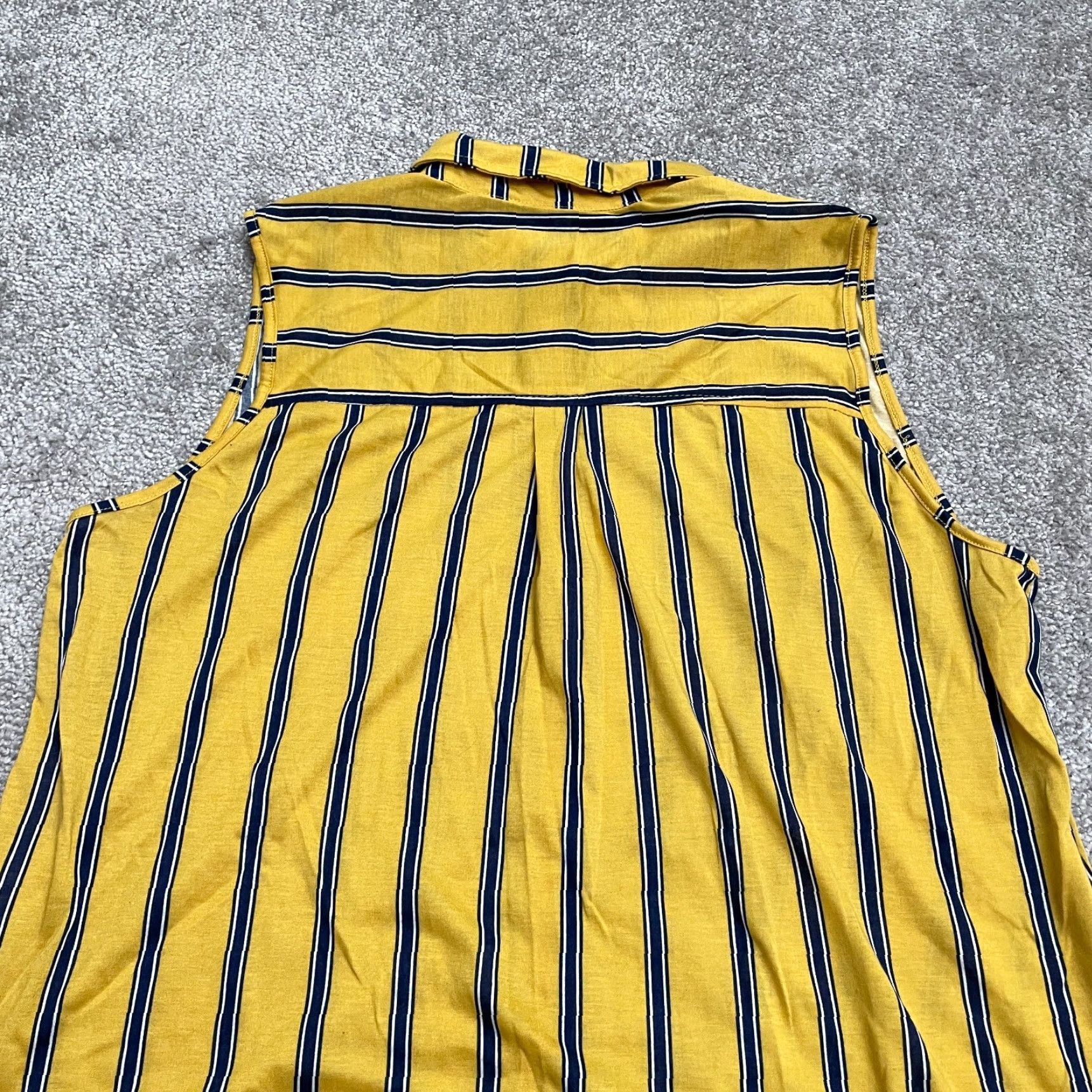 Vintage Eden & Olivia Button Down Shirt Blouse Women Large Yellow Blue Stripe Sleeveless Shirt Size L / US 10 / IT 46 - 4 Thumbnail