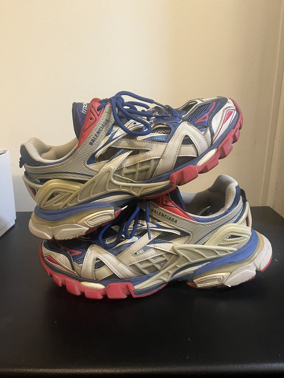 Balenciaga Balenciaga Track 2.0 Beige/Red/Blue Size US 9 / EU 42 - 4 Thumbnail