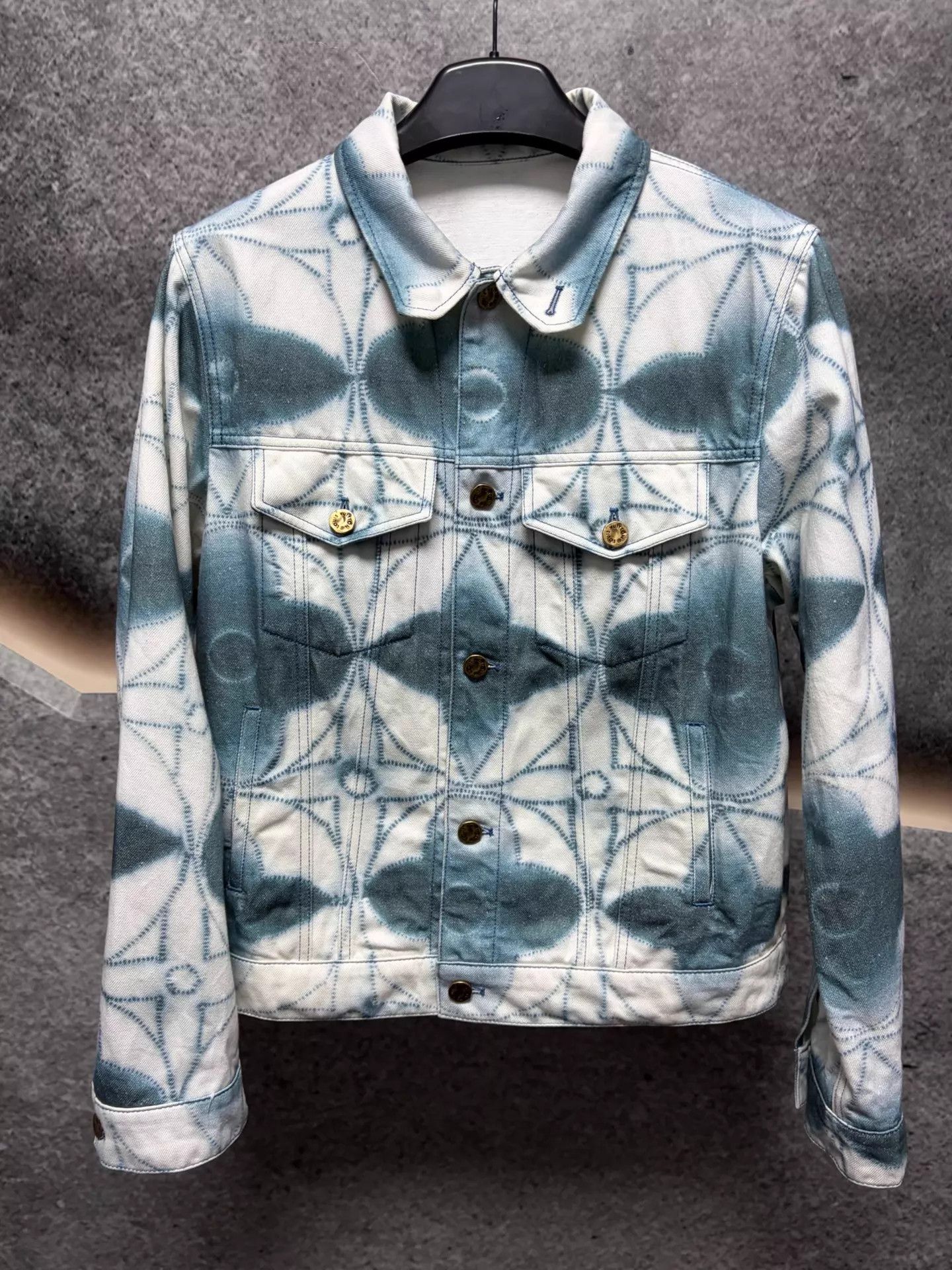 Louis Vuitton LV Denim Jacket 50 France Size US M / EU 48-50 / 2 - 1 Thumbnail
