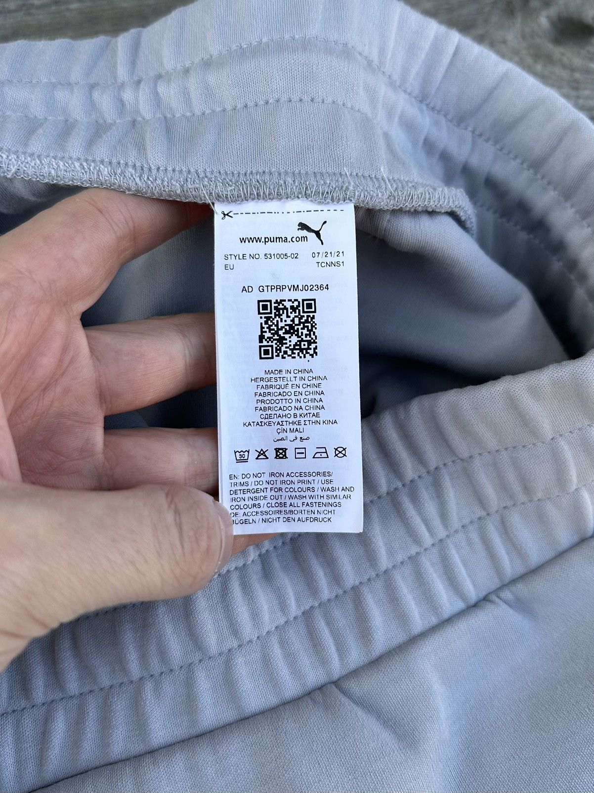 Mercedes-Benz × Puma Grey Puma x Mercedes AMG Petronas tracksuit pants size XL Size US 36 / EU 52 - 8 Thumbnail
