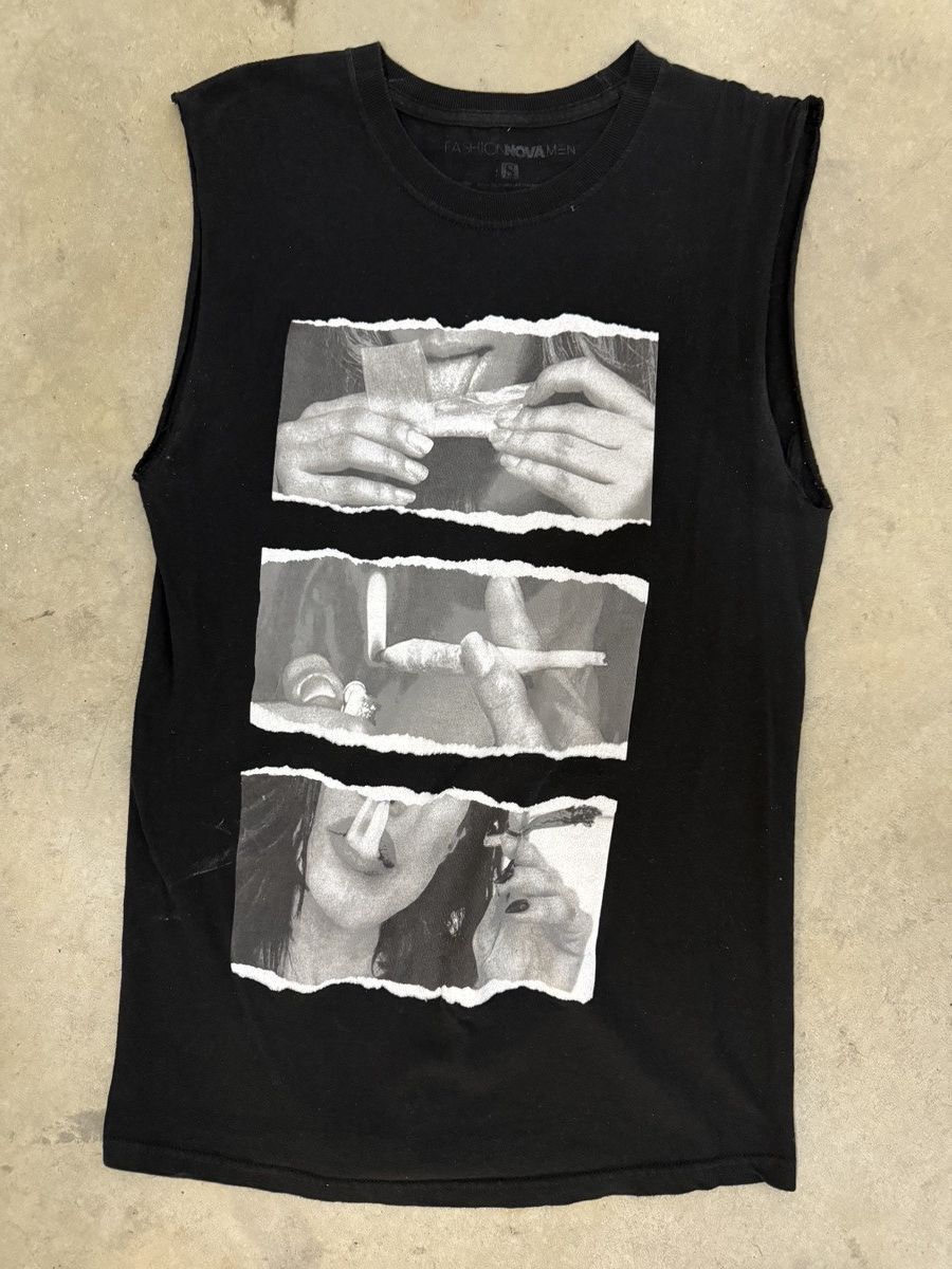 Fashion Nova woman graphic sleeveless shirt Size US S / EU 44-46 / 1 - 1 Thumbnail