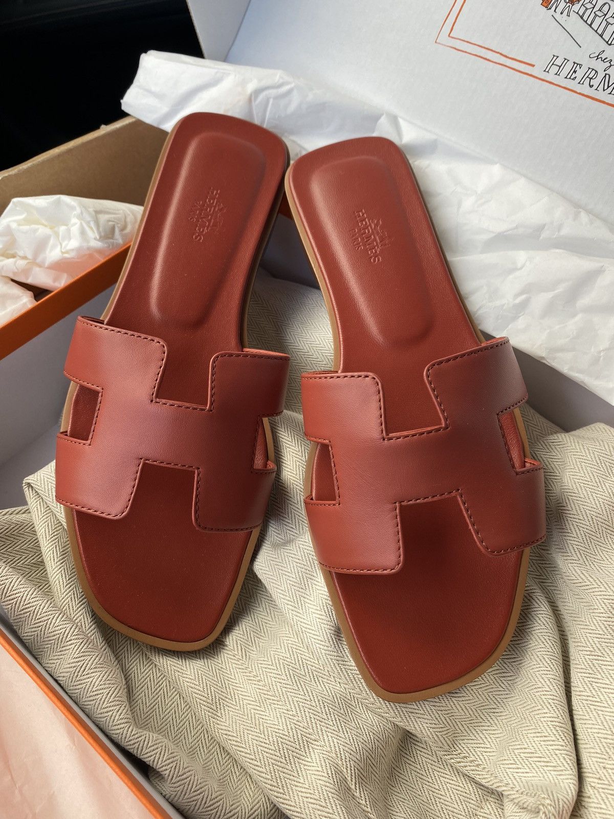 Hermes authentic Oran sandal size 38 Orange Brûlée Color