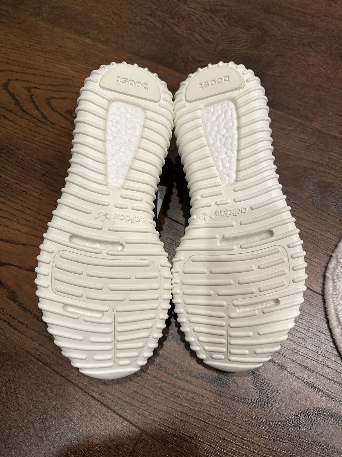 Adidas Yeezy 350 Turtle Dove Size US 9.5 / EU 42-43 - 4 Thumbnail