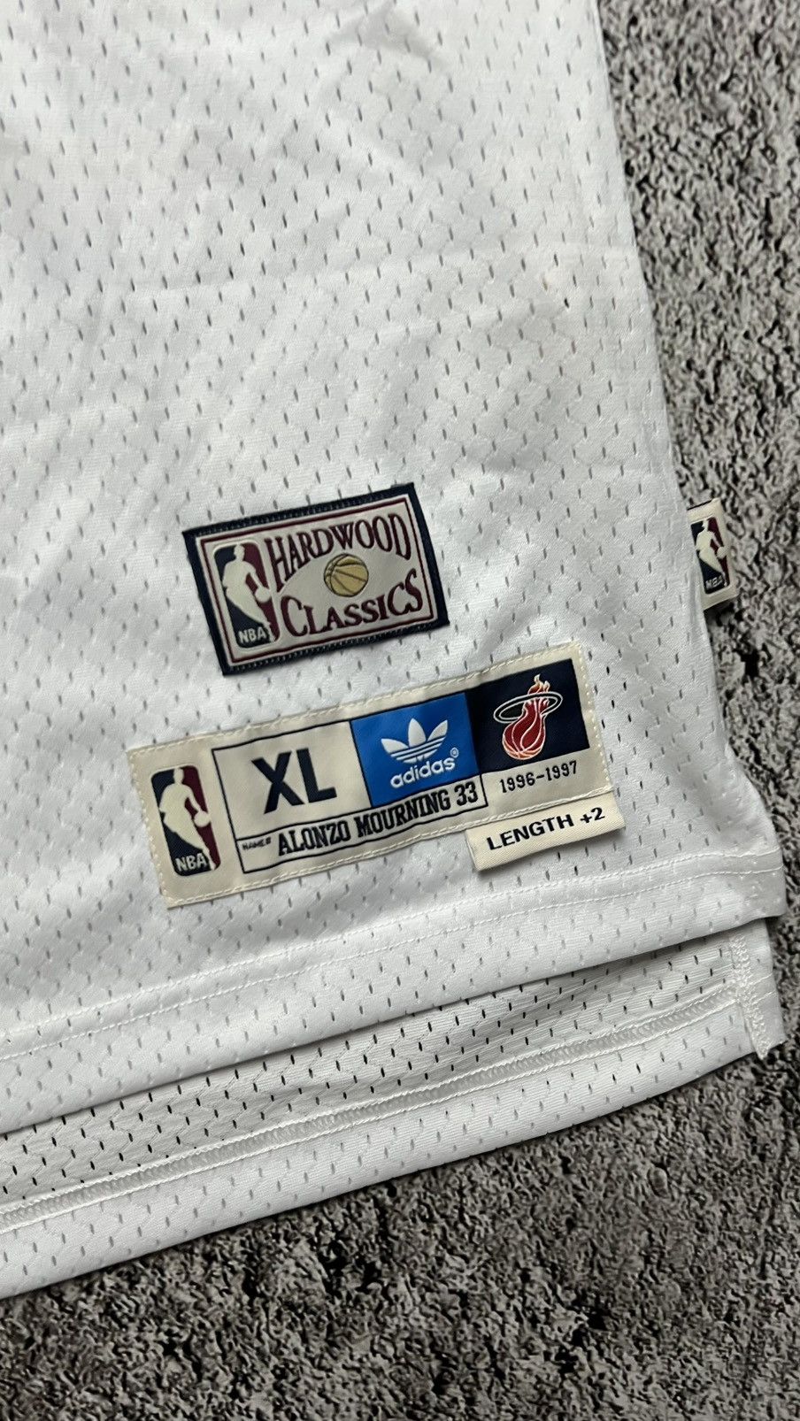 Adidas 1996 Miami Heat NBA Alonzo Mourning adidas originals jersey Size US XL / EU 56 / 4 - 3 Thumbnail