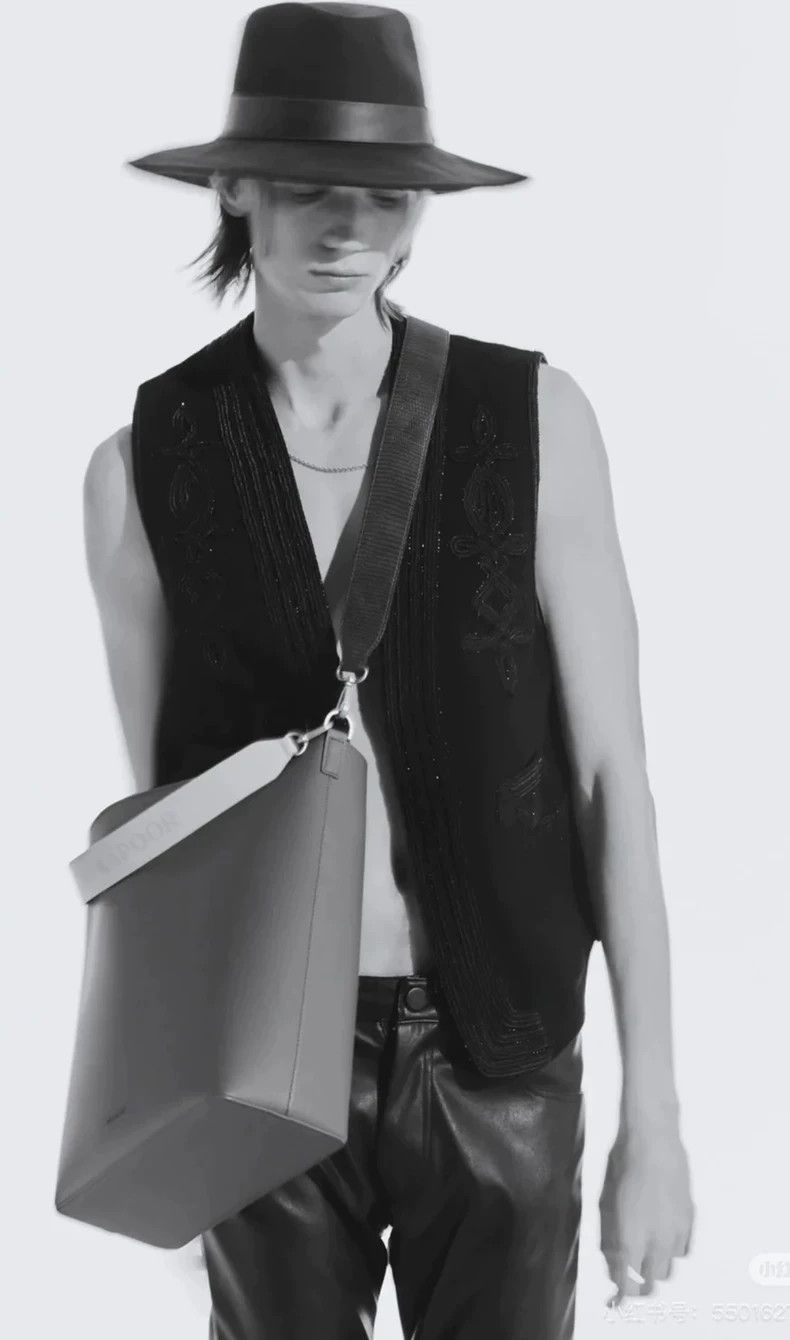Other Saint Laurent Paris Show style rhinestone embroidered vest Size US M / EU 48-50 / 2 - 2 Thumbnail