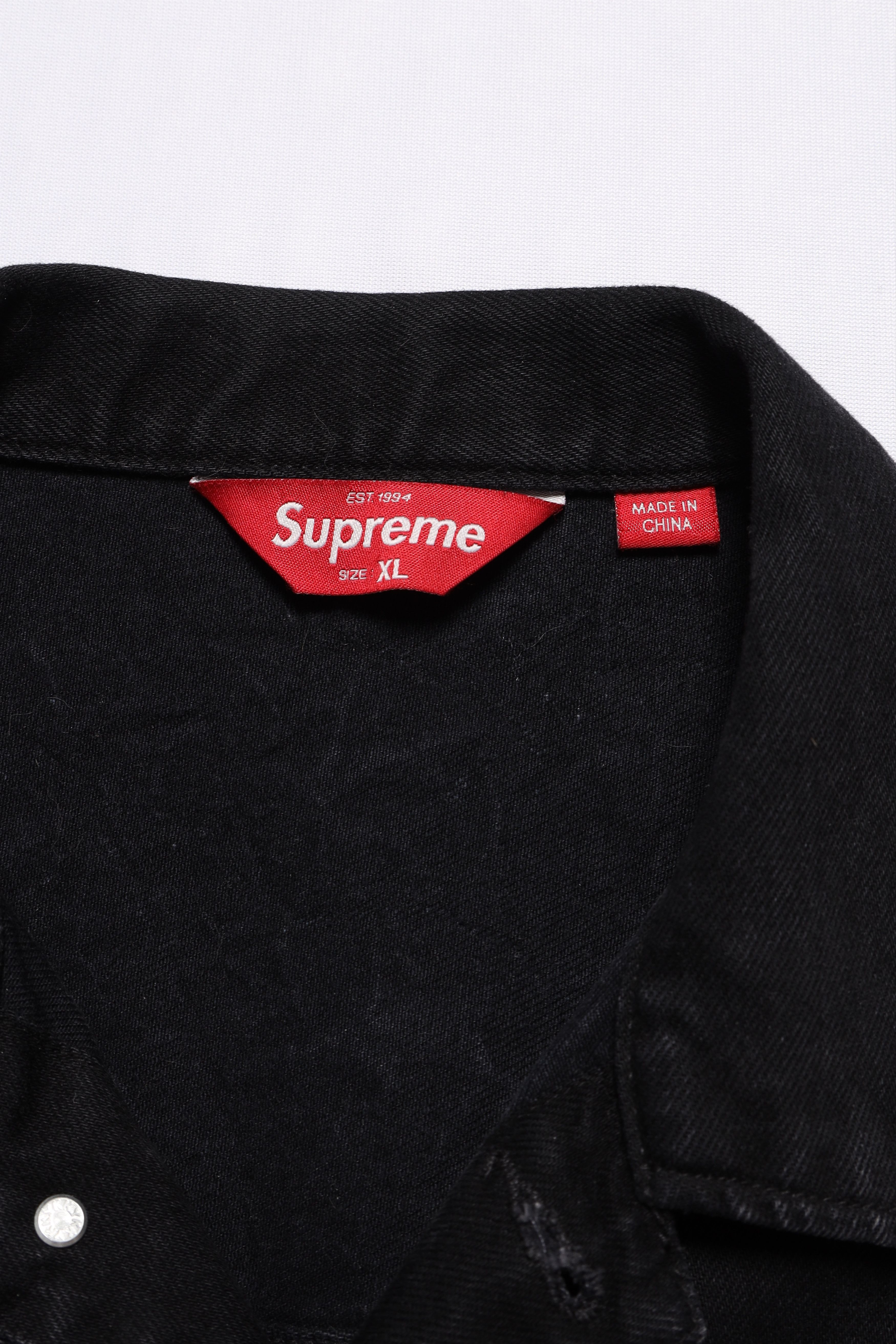 Supreme Supreme shibori denim trucker jacket Size US XL / EU 56 / 4 - 5 Thumbnail