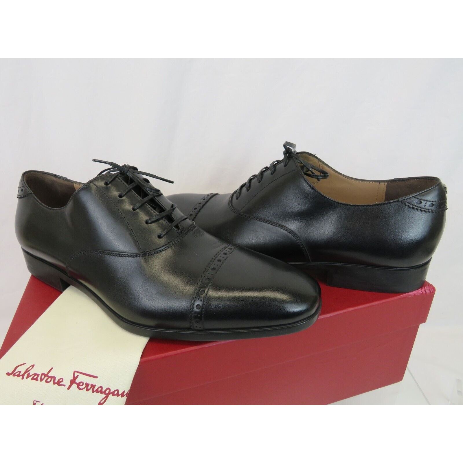 Salvatore Ferragamo FERRAGAMO BOSTON BLACK BROGUE LEATHER GANCINI OXFORDS 10 EE Size US 11 / EU 44 - 10 Thumbnail