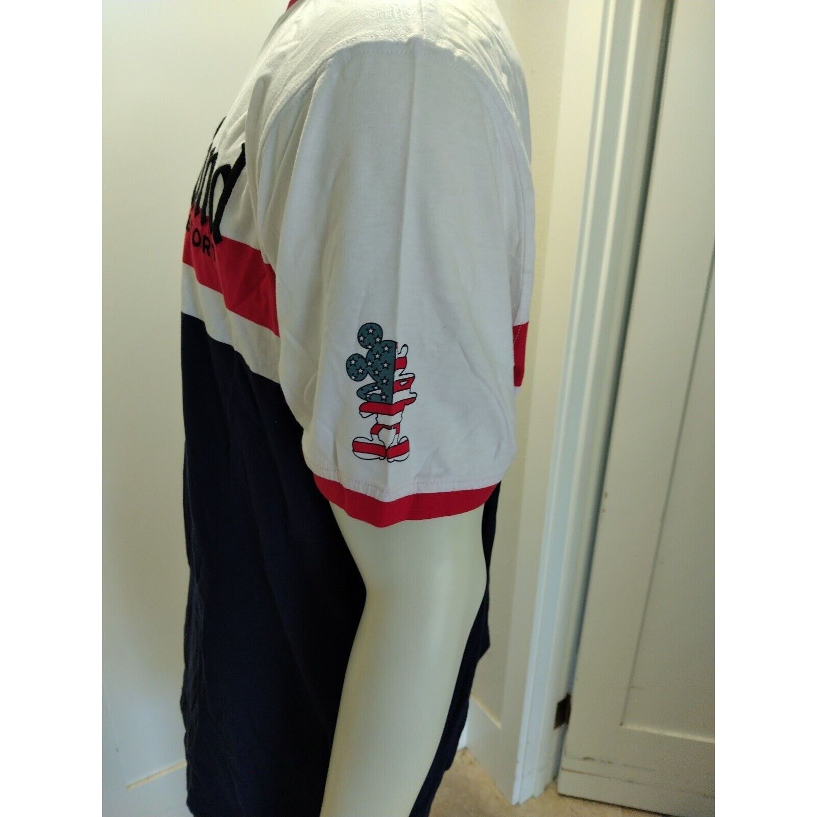Disney NWT !! Disneys Embroidered "Disneyland Resorts" Retro Ringer Size US L / EU 52-54 / 3 - 2 Thumbnail