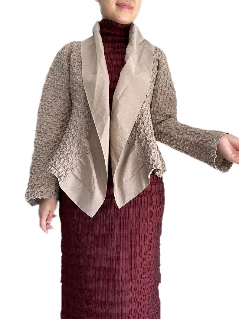 Issey Miyake Issey Miyake size:2 Beige main line 3D show anise pleated Size M / US 6-8 / IT 42-44 - 3 Thumbnail