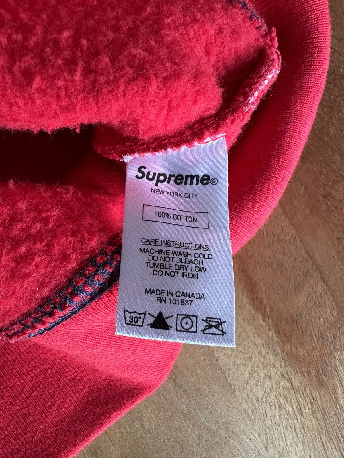 Supreme Supreme Split Crewneck (Red/Blue) Size US M / EU 48-50 / 2 - 6 Thumbnail