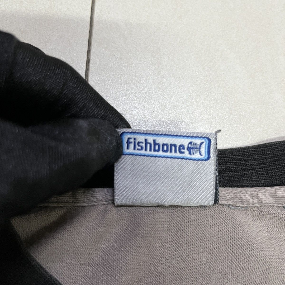 Vintage Vintage Fishbone Skateboard T Shirt Size US S / EU 44-46 / 1 - 7 Thumbnail