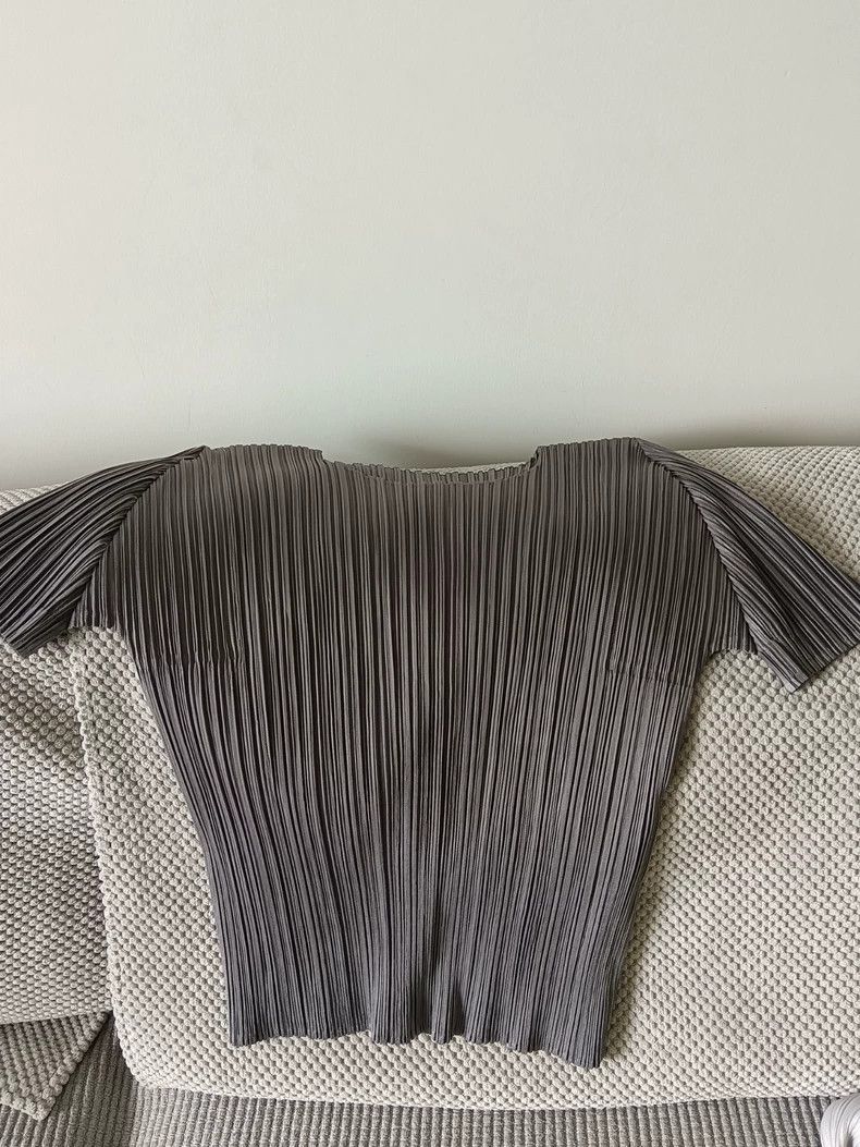 Issey Miyake issey miyake size:3 Dark grey short-sleeved shirt 2505-Nex Size XS / US 0-2 / IT 36-38 - 3 Thumbnail