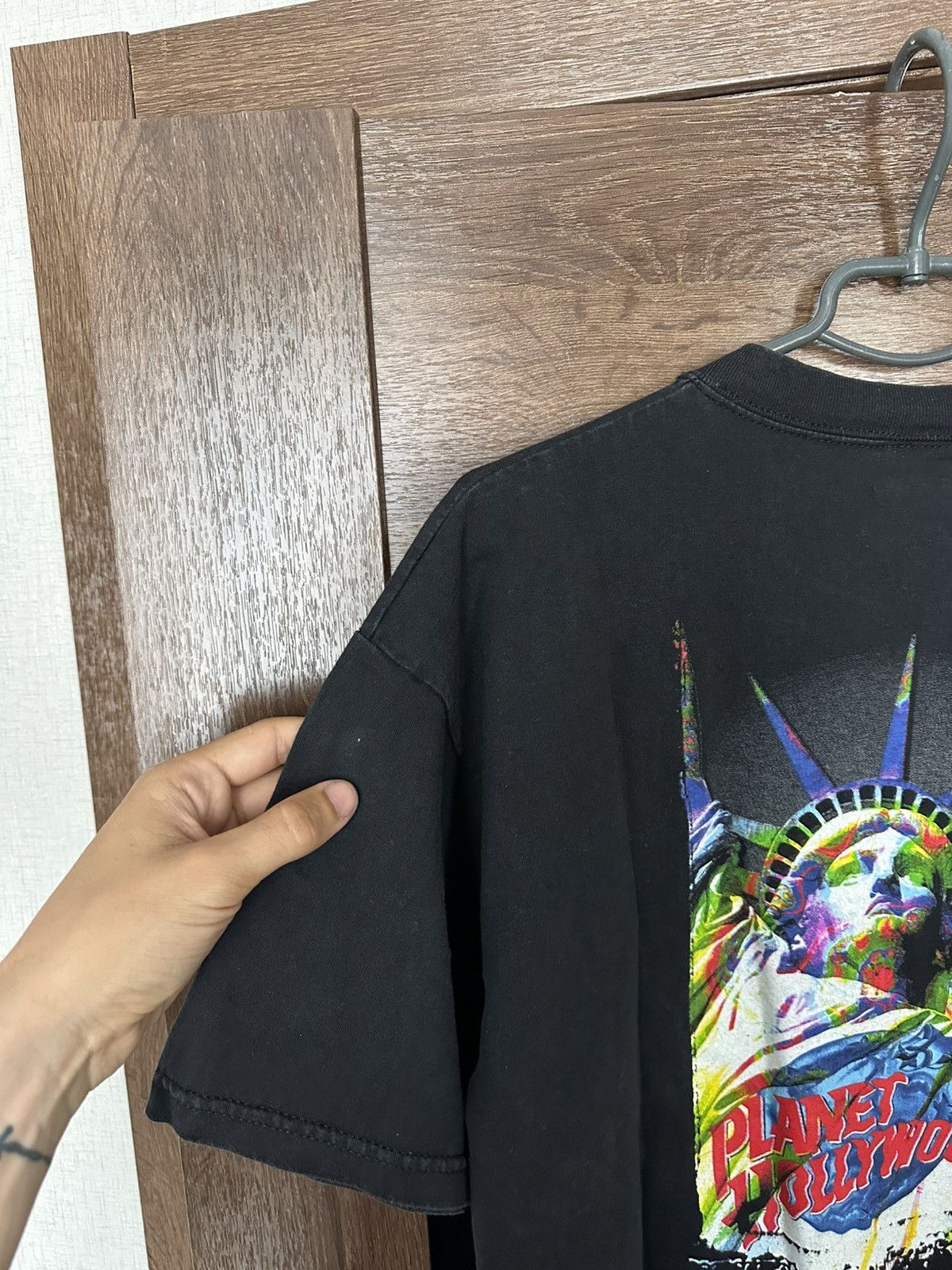 Planet Hollywood Planet Hollywood New York Statue Of Liberty Vintage 90s Tee Size US L / EU 52-54 / 3 - 11 Thumbnail
