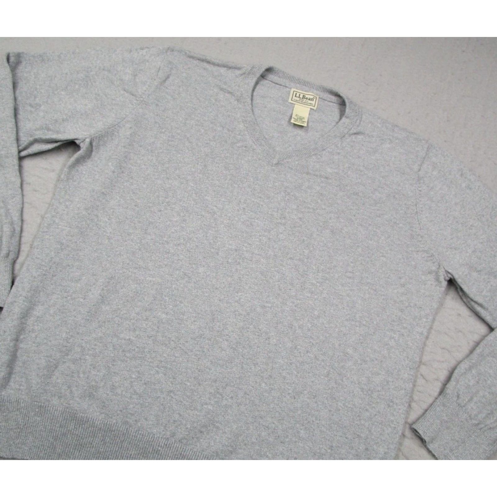 Vintage VINTAGE L.L. Bean Sweater Mens Medium Pullover Knit V-Neck Long Sleeve Casual Winter Gray Cotton Cashmere Blend Size US M / EU 48-50 / 2 - 2 Thumbnail