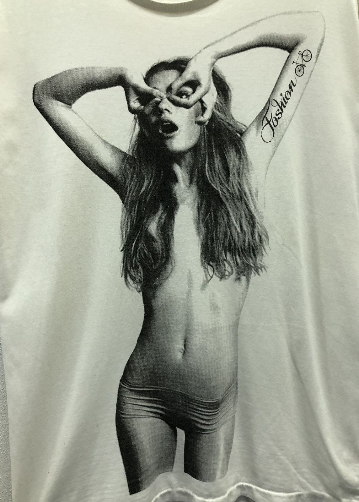 Vintage Vintage Araina Fashion T-Shirt Size US M / EU 48-50 / 2 - 3 Thumbnail