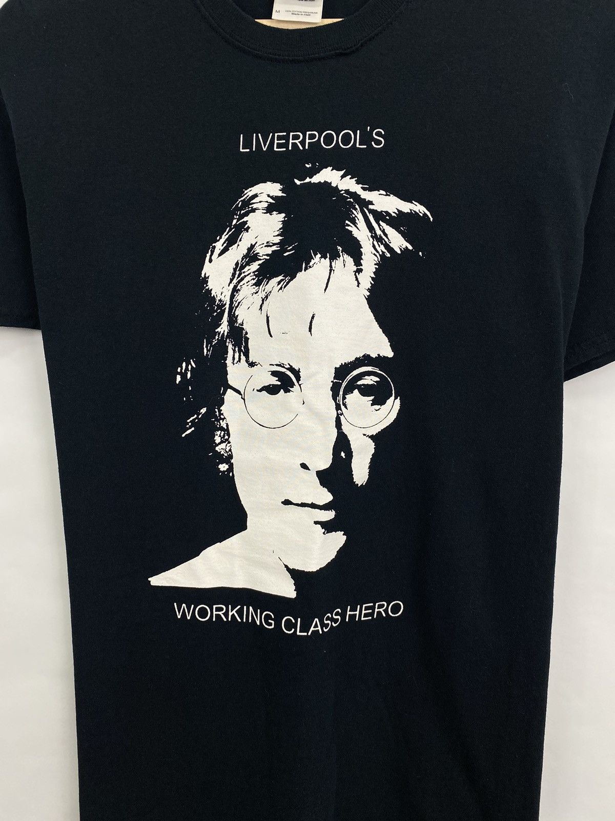 Gildan Vintage Y2K John Lennon Liverpool Working Class Hero T-Shirt Size US M / EU 48-50 / 2 - 4 Thumbnail