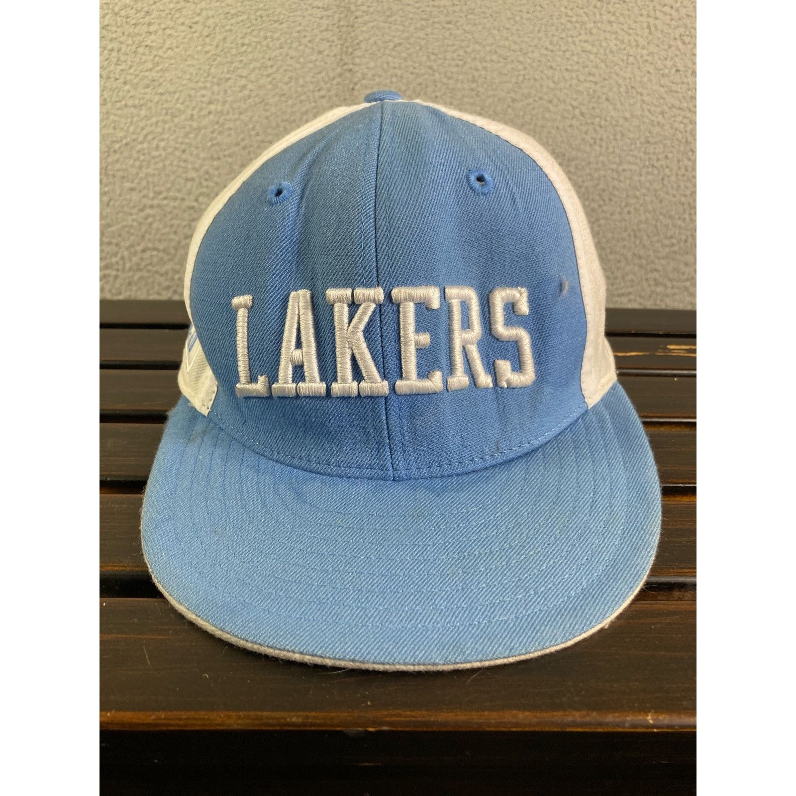 Reebok Los Angeles Lakers Fitted Hat Cap Mens Cap 7-5/8 Era 1959-60 Size ONE SIZE - 3 Thumbnail