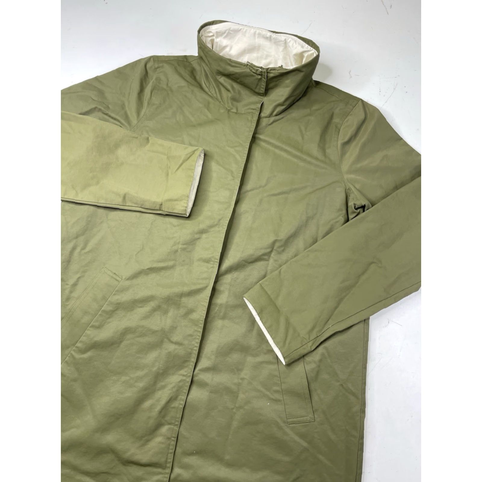 Eileen Fisher **Eileen Fisher Women's Green Small Reversible Jacket** User: Eileen Fisher Women's Green Small Reversible Jacket Size S / US 4 / IT 40 - 4 Thumbnail
