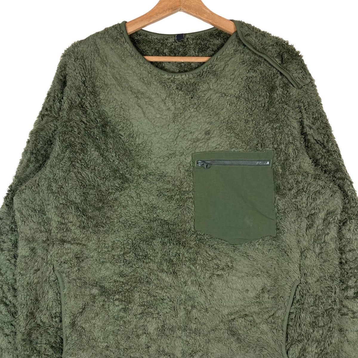 Uniqlo Uniqlo Single Pocket Pullover Jumper Fleece Sweatshirt Size US XL / EU 56 / 4 - 2 Thumbnail