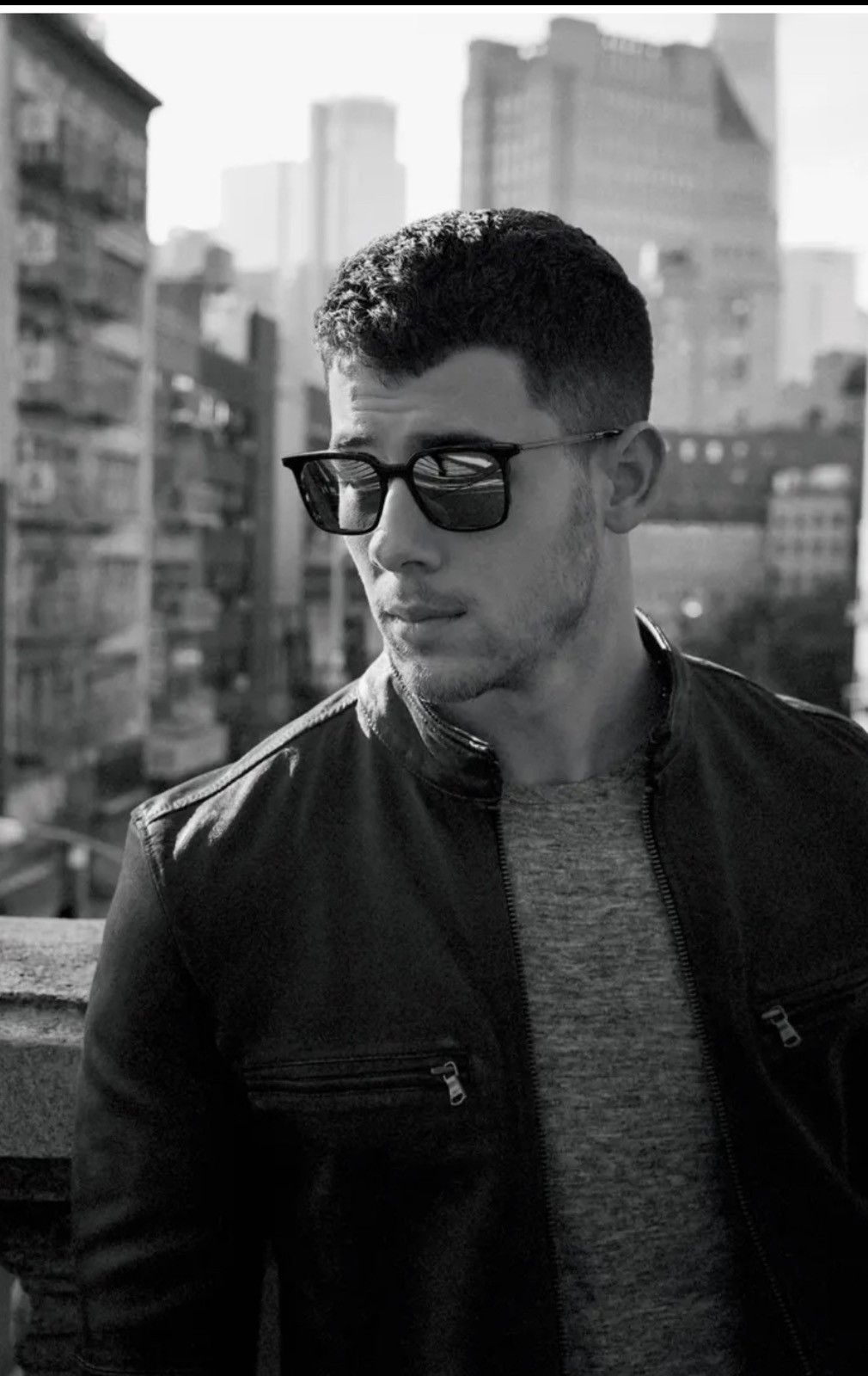 John Varvatos Nick Jonas Distressed Leather Racer Jacket Large Size US L / EU 52-54 / 3 - 3 Thumbnail