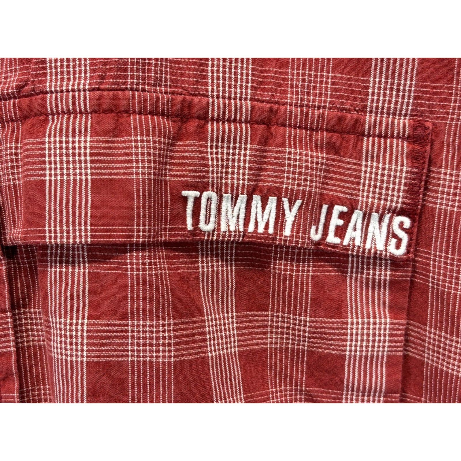 Tommy Hilfiger VINTAGE Tommy Hilfiger Jeans Button-Up Shirt L Red Cotton Long Sleeve Mens Size L Holiday Spellout READ Y2K Size US L / EU 52-54 / 3 - 4 Thumbnail