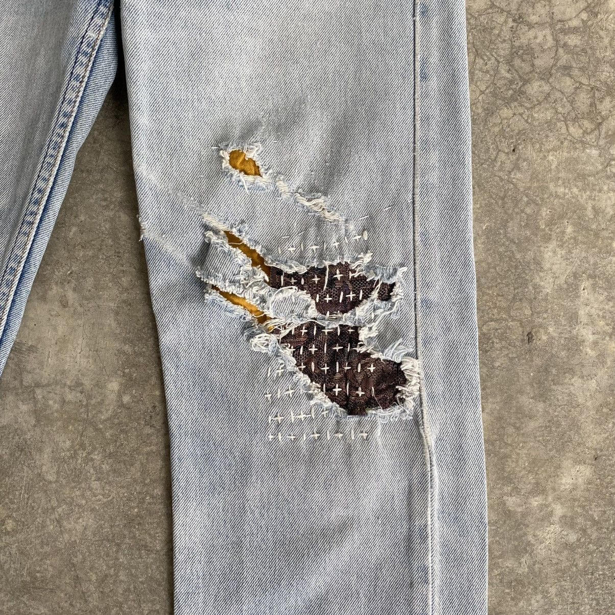 Levi's Vintage 90’s Levis 505 Sashiko Boro Light Blue Remark Jeans Size US 29 - 7 Thumbnail