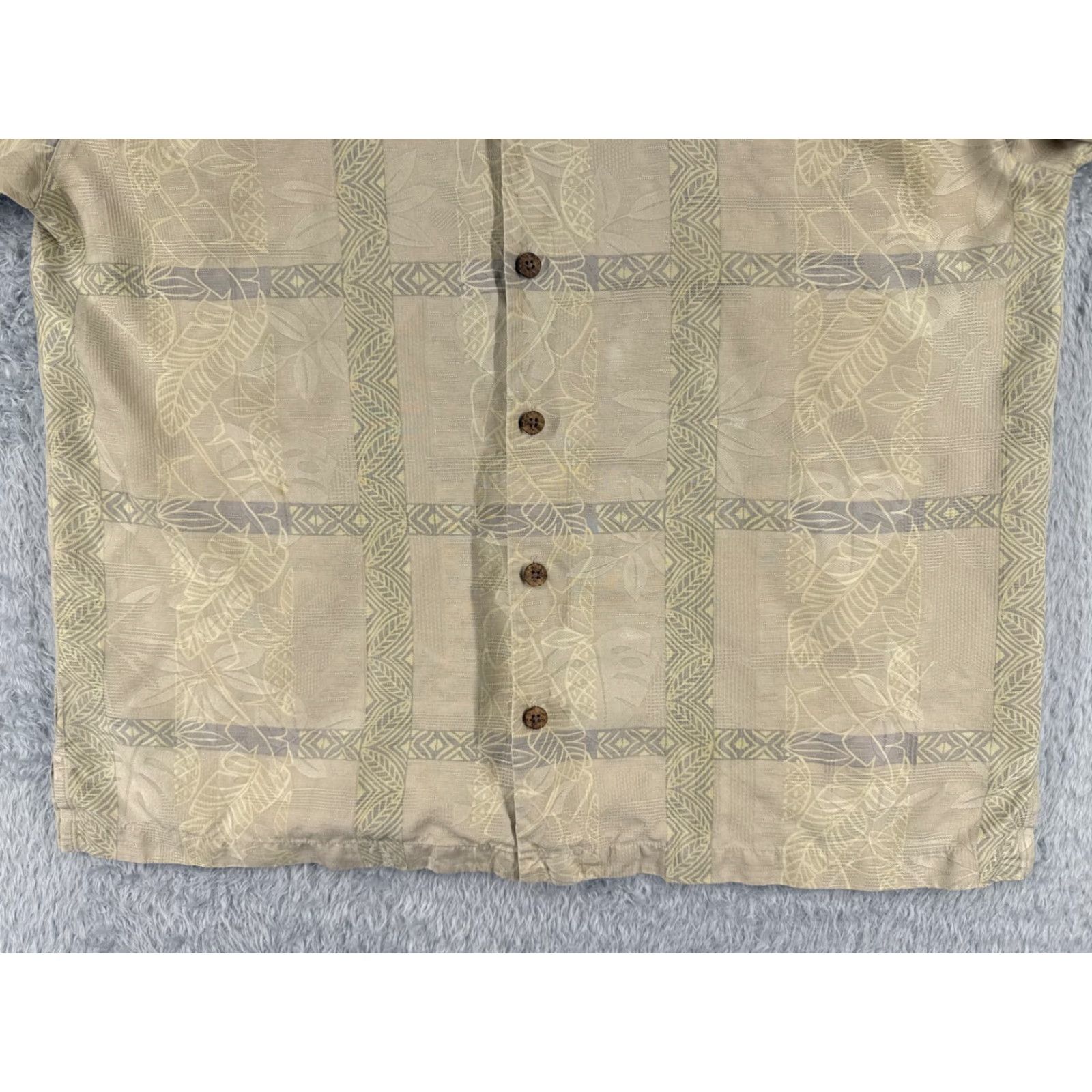 Tommy Bahama Tommy Bahama Shirt Men Large Beige Floral Hawaiian Silk Button-Up Pocket Aloha Resort Size US L / EU 52-54 / 3 - 5 Thumbnail
