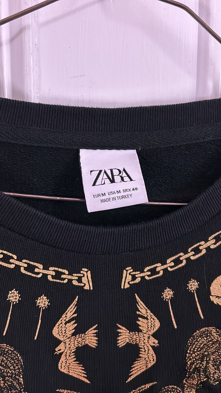 Zara Zara black/gold embroided sweatshirt Size US M / EU 48-50 / 2 - 4 Thumbnail