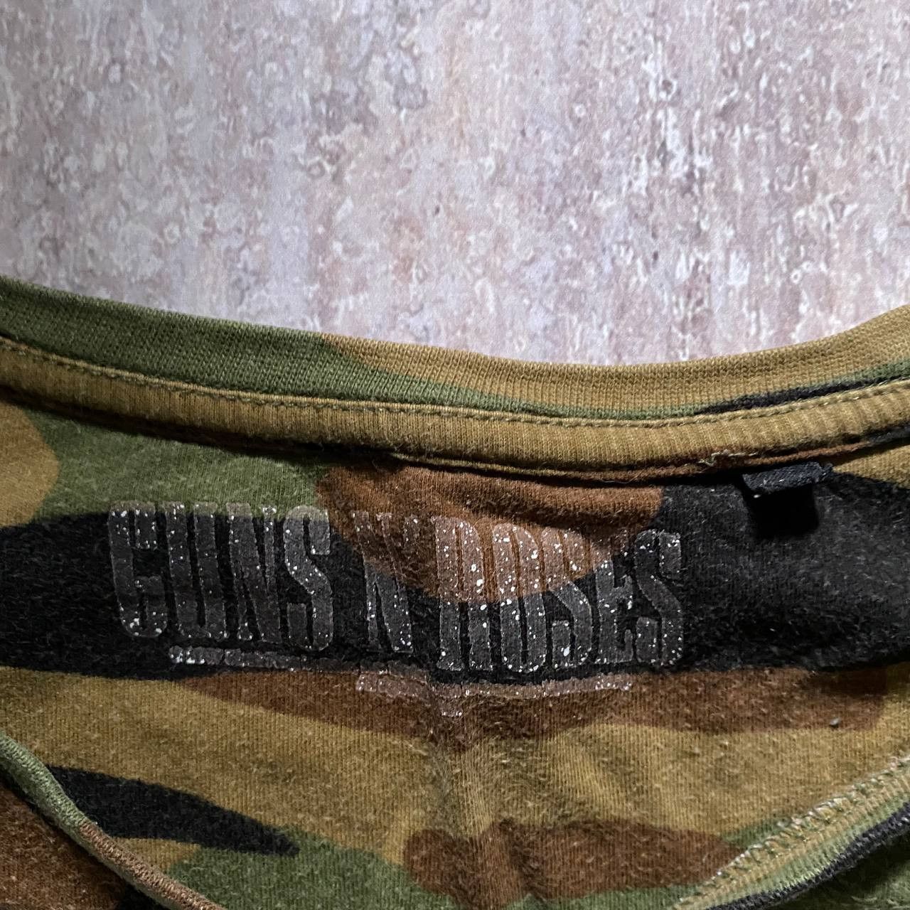 Band Tees × Vintage VINTAGE Y2K GUNS N ROSES AMAZING CAMO RARE BAND T SHIRT 193 Size US M / EU 48-50 / 2 - 3 Thumbnail