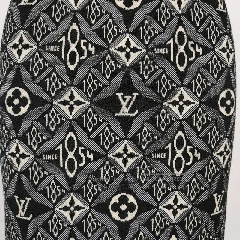 Louis Vuitton Louis Vuitton Wool Blend 1854 Monogram Skirt. Size US 26 / EU 42 - 2 Thumbnail