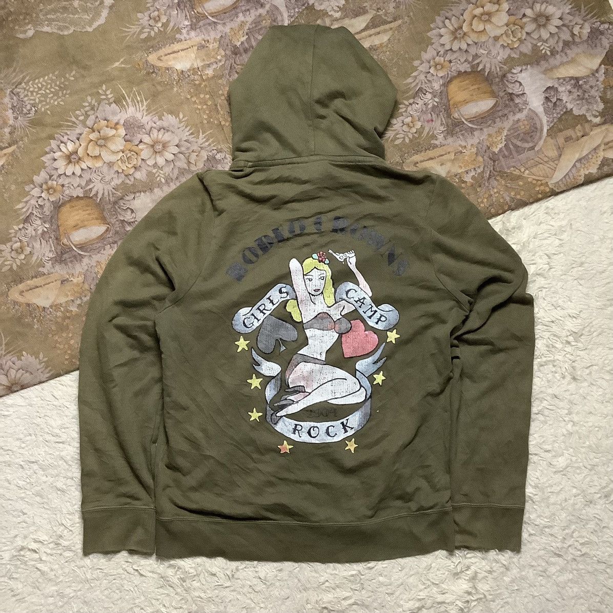 Vintage Rodeo Crown Army Girls Camp Rock 2004 Hoodie Size US M / EU 48-50 / 2 - 1 Thumbnail