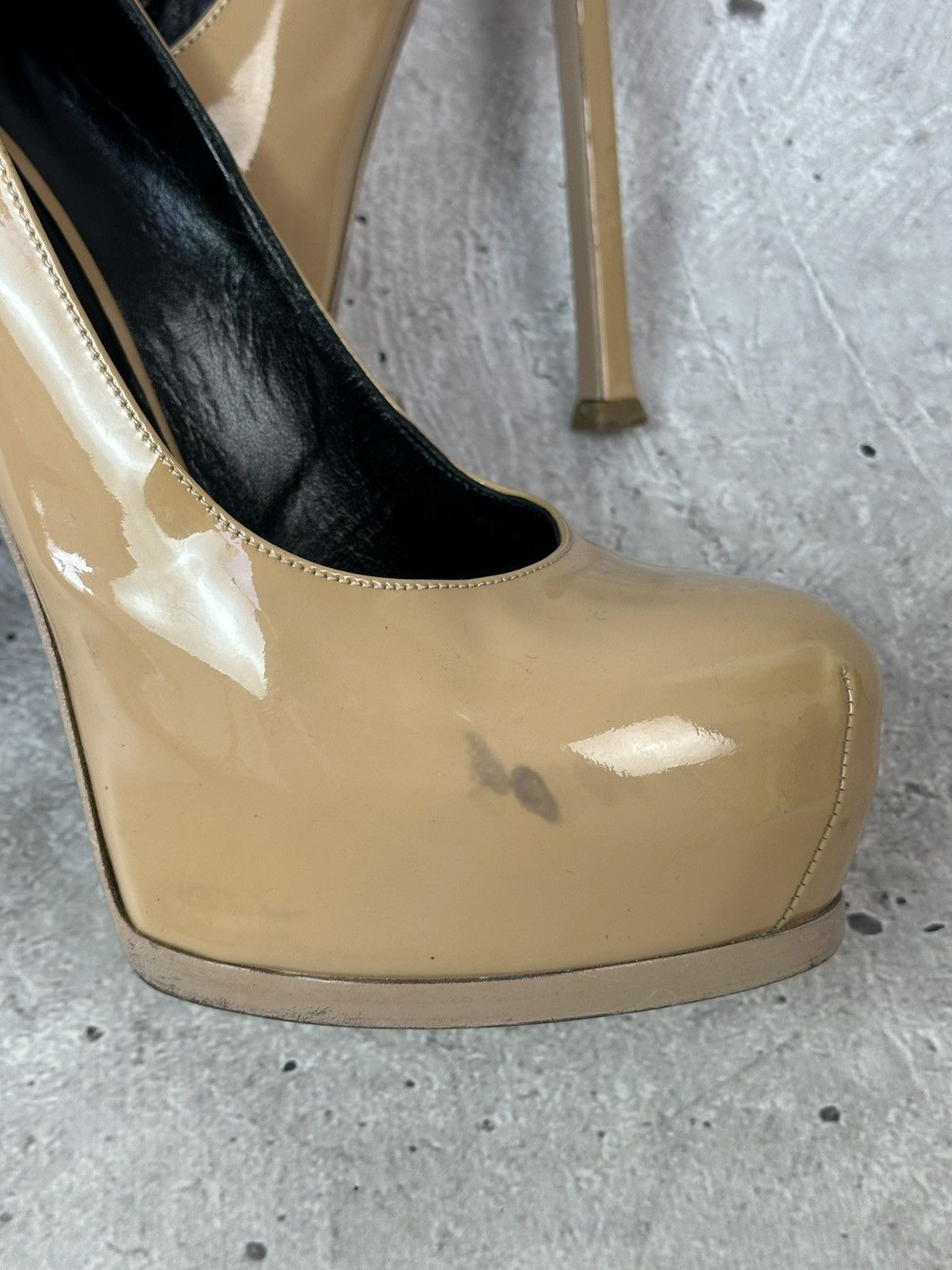 Saint Laurent Paris Saint Laurent Beige Patent Leather Made in Italy Heels Size US 7.5 / IT 37.5 - 5 Thumbnail