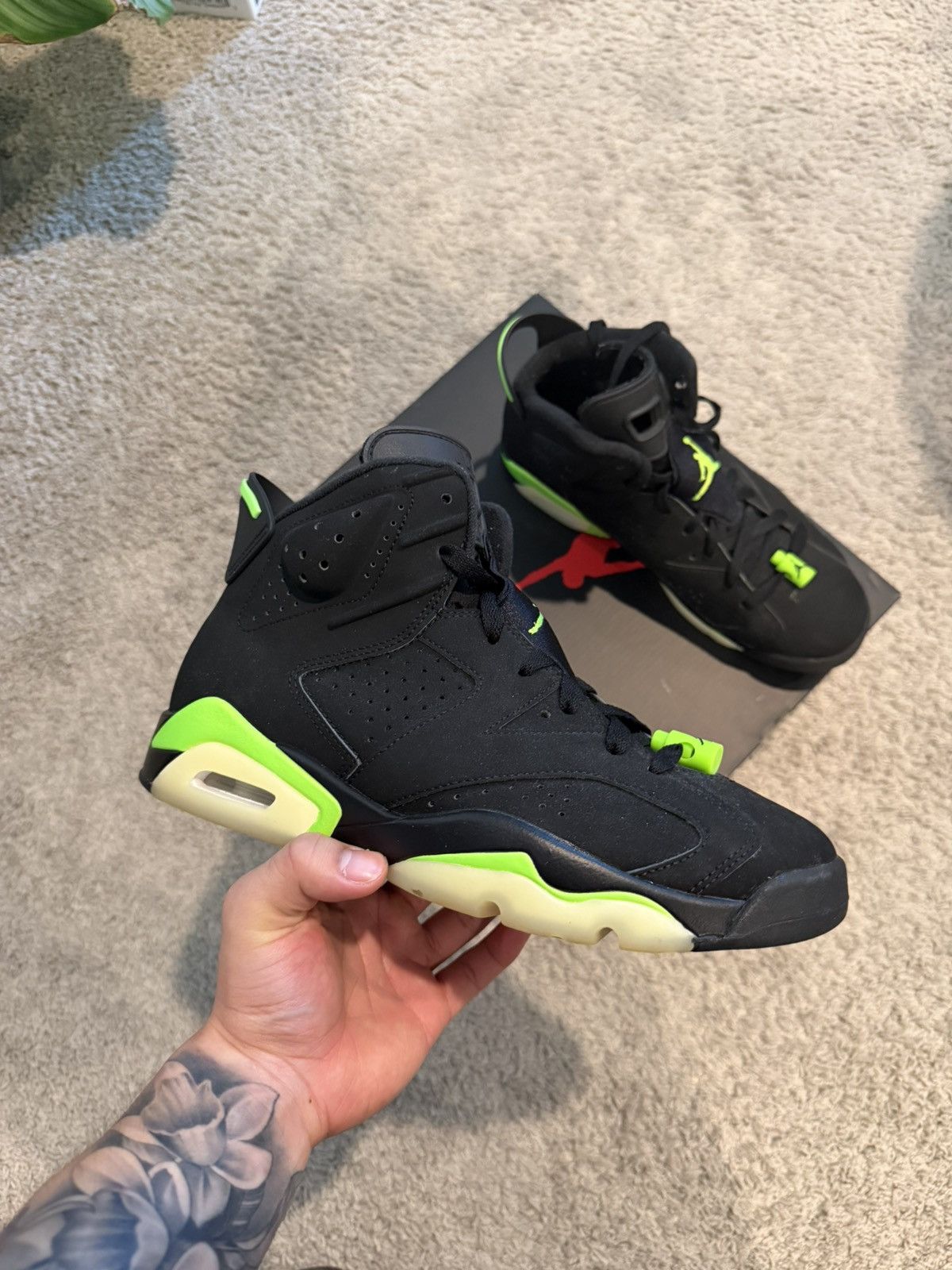 Jordan Brand Electric Green Jordan 6's Size US 8.5 / EU 41-42 - 2 Thumbnail