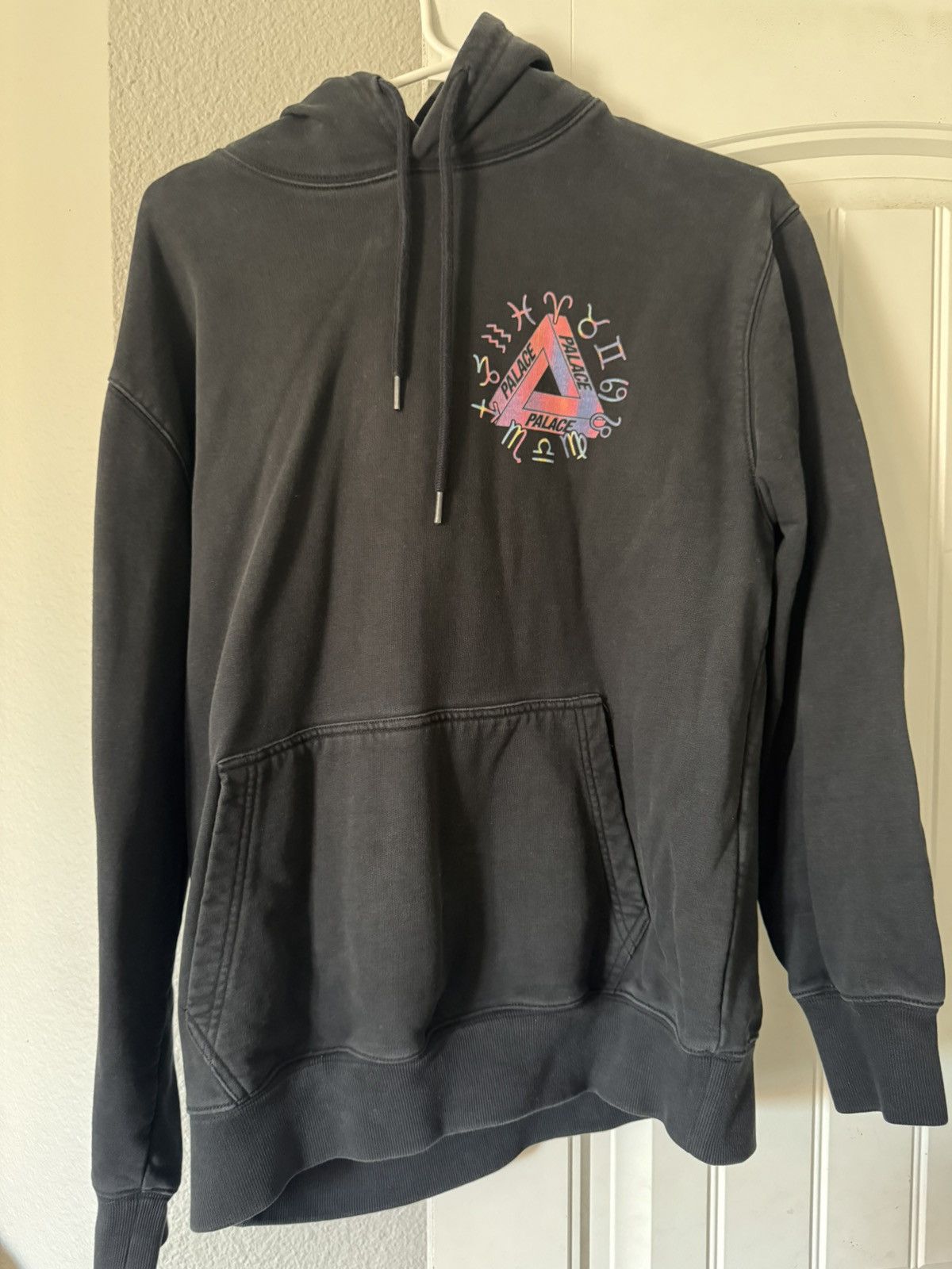 Palace Palace x Nike Tri Swoosh Hood Black Size Large *PRE ORDER 
