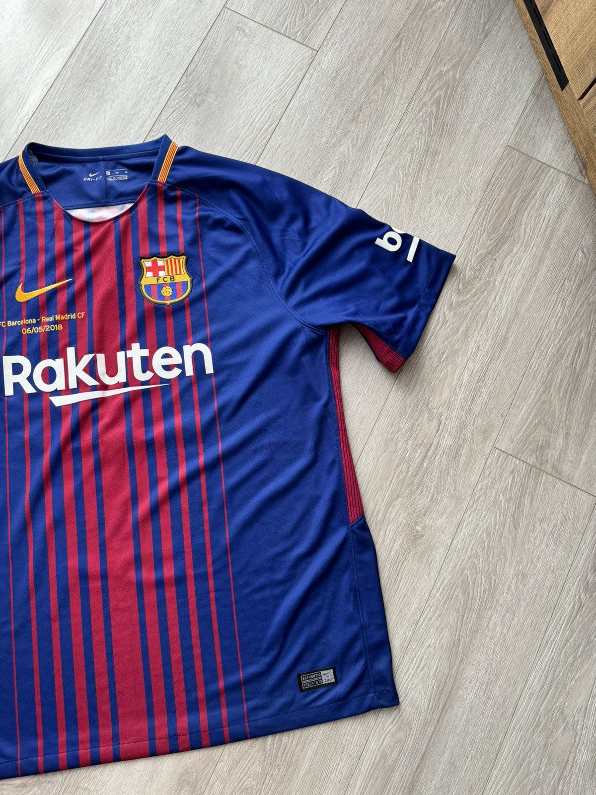 Nike Nike Messi F.C. Barcelona 2018 Home Soccer Football Jersey Size US XL / EU 56 / 4 - 4 Thumbnail