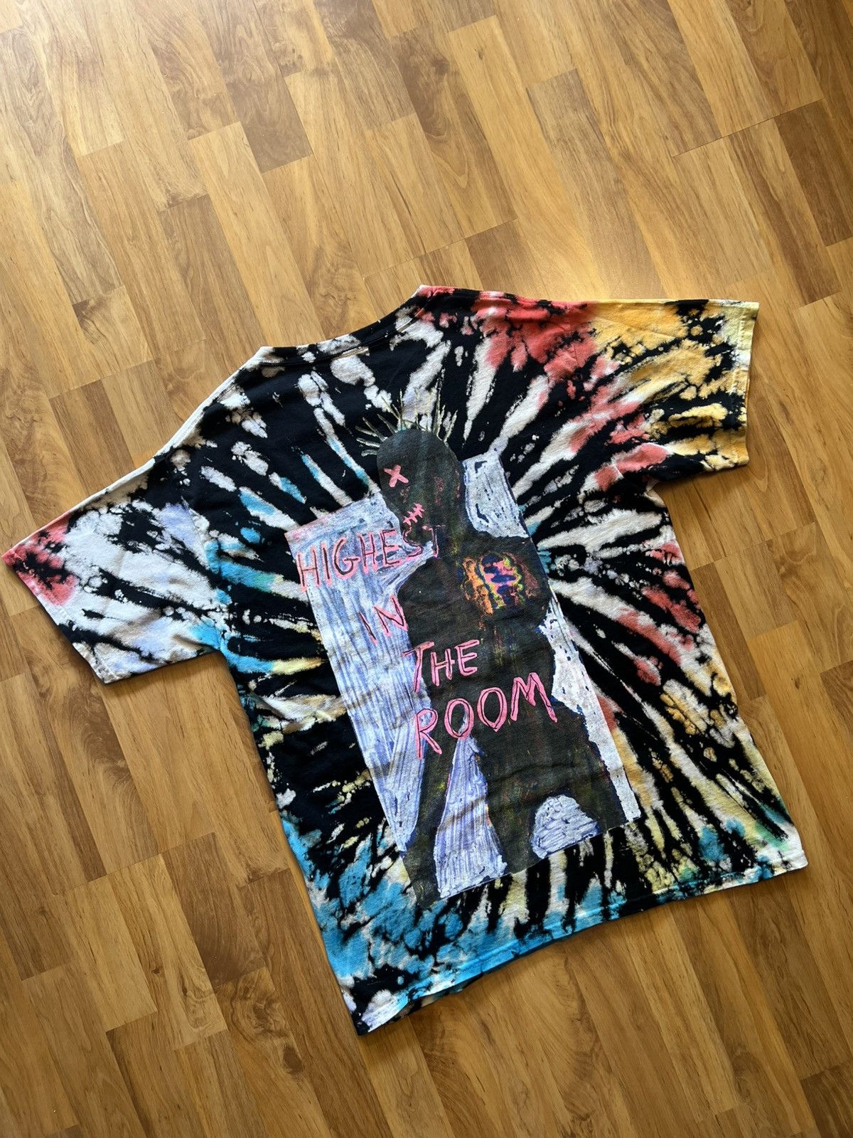 Travis Scott T-shirt Travis Scott “Highest in the Room” Tie-Dye Taglia M Size US M / EU 48-50 / 2 - 2 Thumbnail