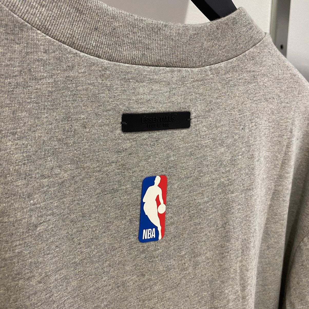 Essentials × NBA Fear of God Essentials x NBA Timberwolves Tee Warm Heather Size US S / EU 44-46 / 1 - 4 Thumbnail