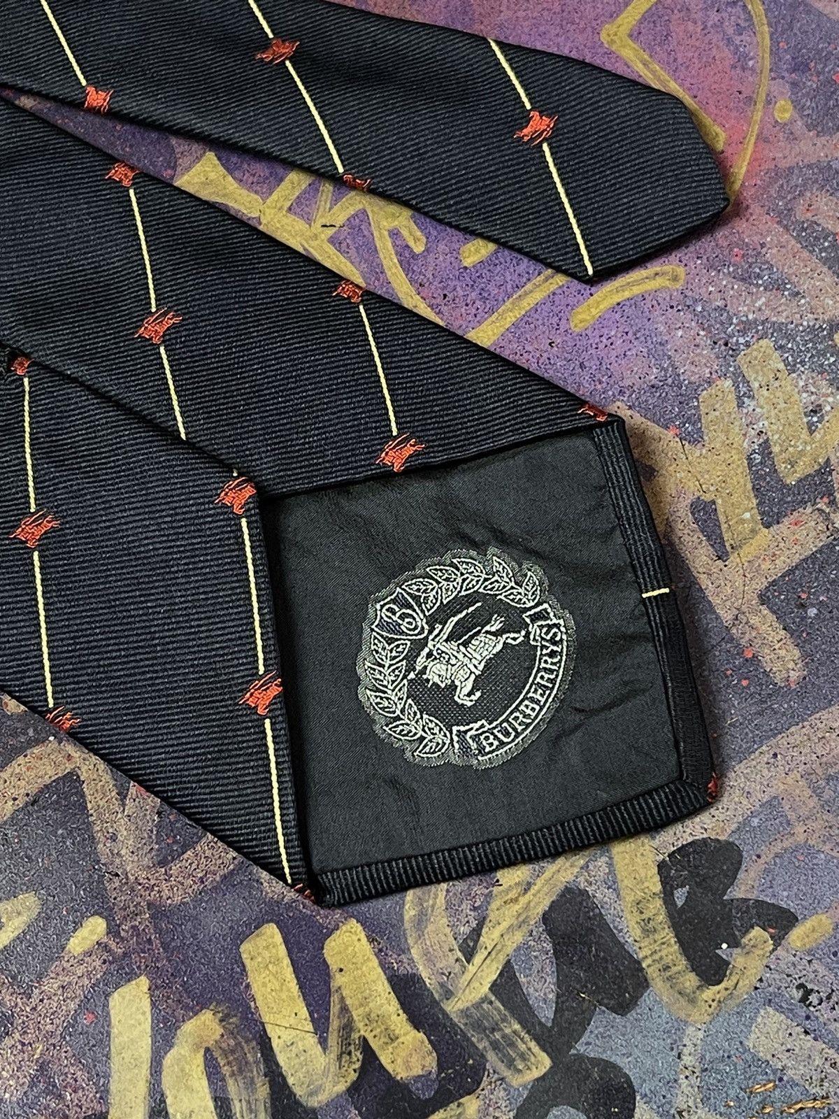 Burberry Burberrys Vintage Luxury Italian Silk Tie Size ONE SIZE - 4 Thumbnail