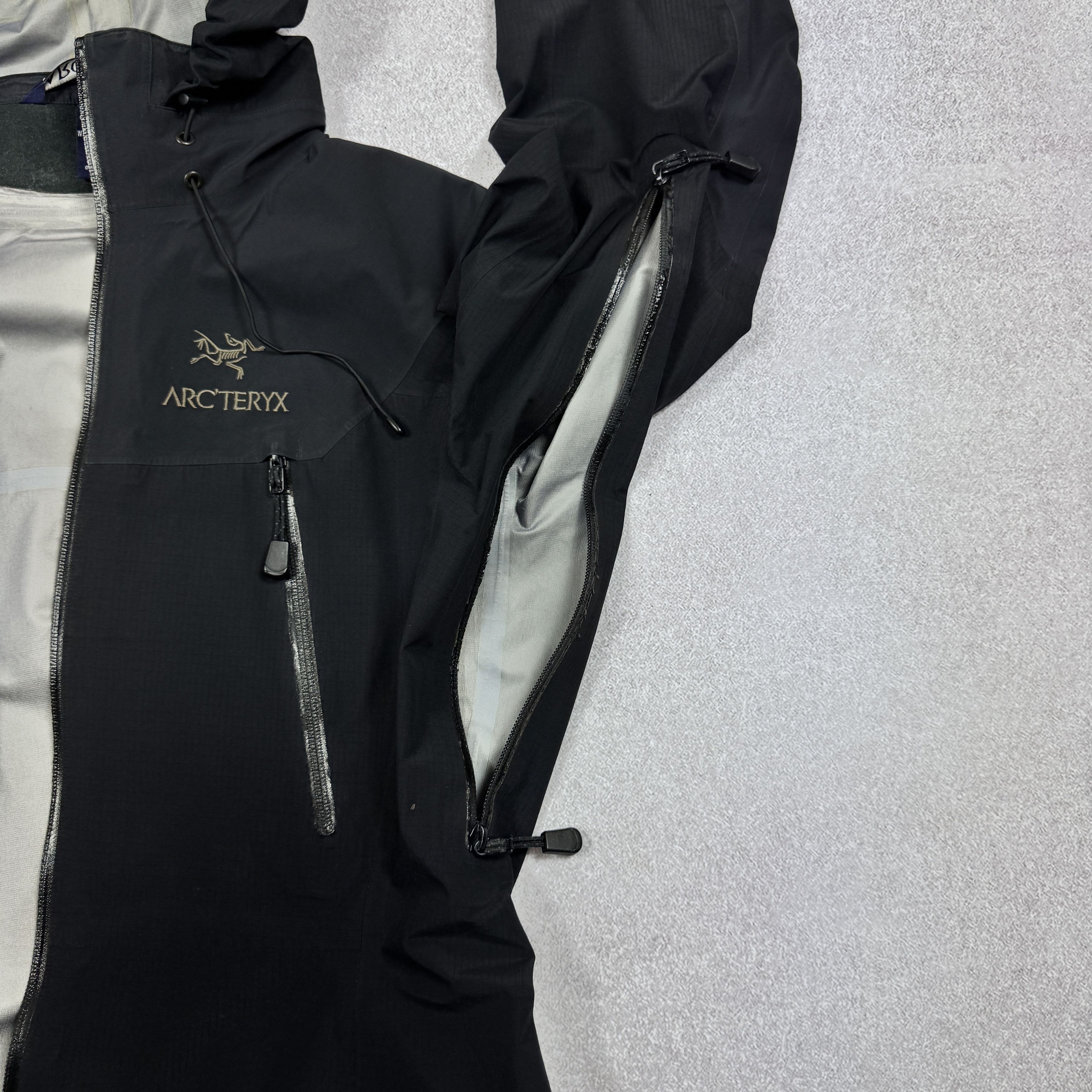 Arc'teryx Vintage Arcteryx Goretex XCR Membrana Jacket Outdoor Size M Size M / US 6-8 / IT 42-44 - 14 Thumbnail