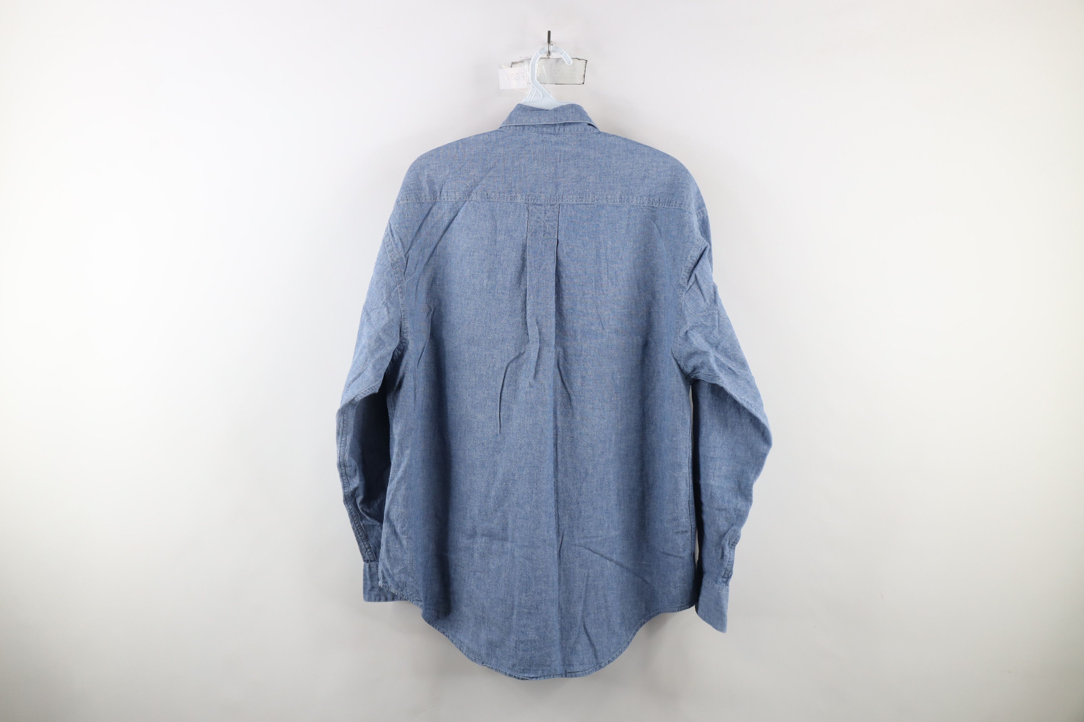 Izod × Vintage Vintage 90s Izod Spell Out Crest Chambray Button Down Shirt Size US M / EU 48-50 / 2 - 7 Thumbnail
