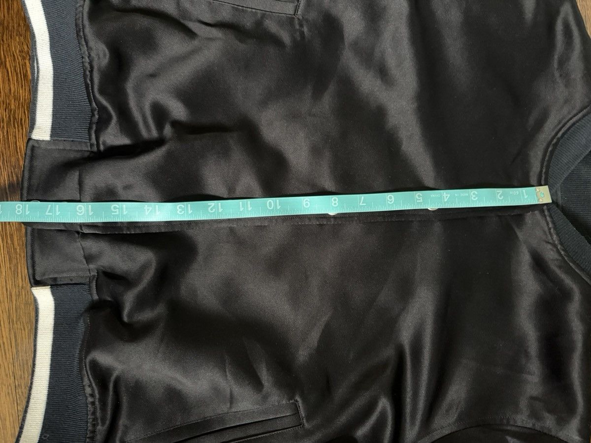 Victoria's Secret Victoria’s Secret 2016 Paris Black Satin Bomber Jacket L Size L / US 10 / IT 46 - 6 Thumbnail