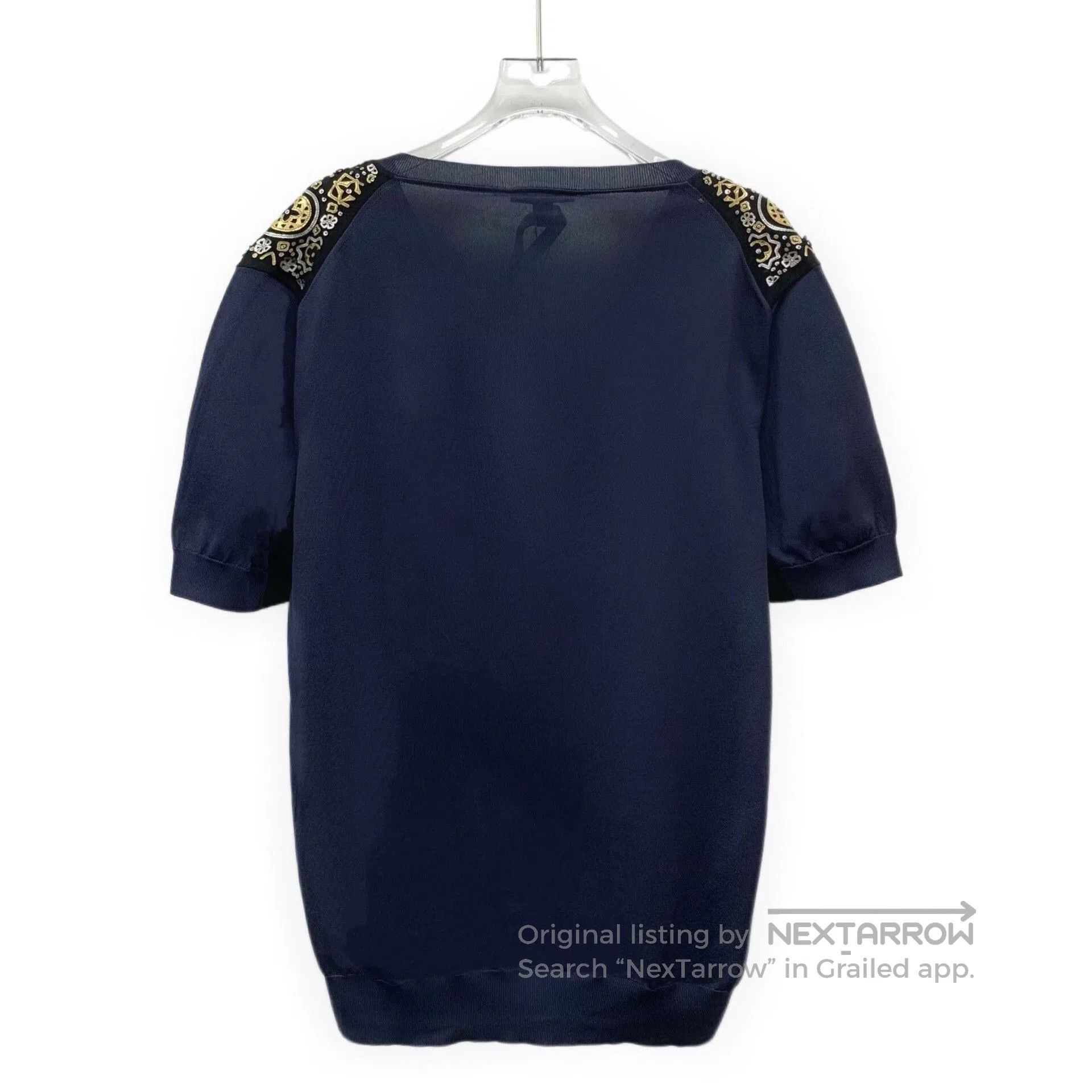 Louis Vuitton Louis Vuitton V-neck Short-sleeve T-shirt. Size US L / EU 52-54 / 3 - 2 Thumbnail