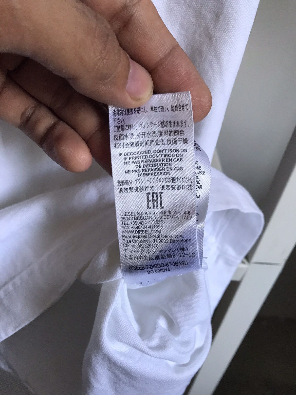 Diesel 🔥 OFFER ME NOW🔥 🔥 Boxy Diesel White Shirt Size US XL / EU 56 / 4 - 14 Thumbnail