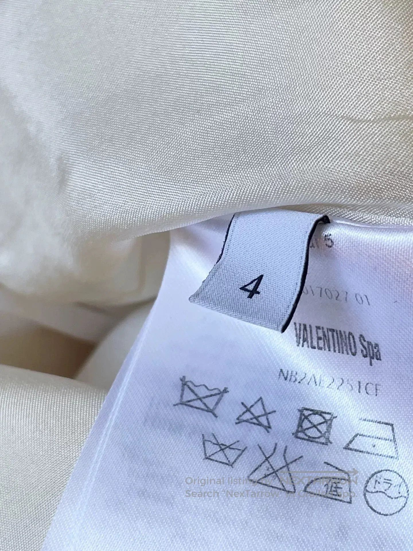 Valentino Valentino Silk Wool Studded Top. Size US XS / EU 42 / 0 - 7 Thumbnail
