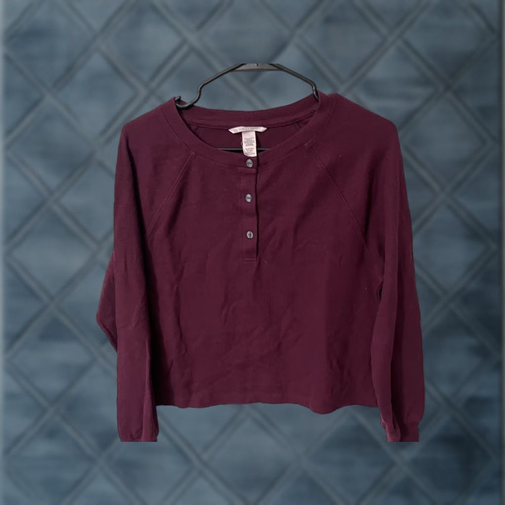 Victoria's Secret Victoria's Secret Top Womens XS Sweater Long Sleeve Henley Maroon Red Knit Pullover Casual Basic T-Shirt Shirt Size XS / US 0-2 / IT 36-38 - 1 Thumbnail