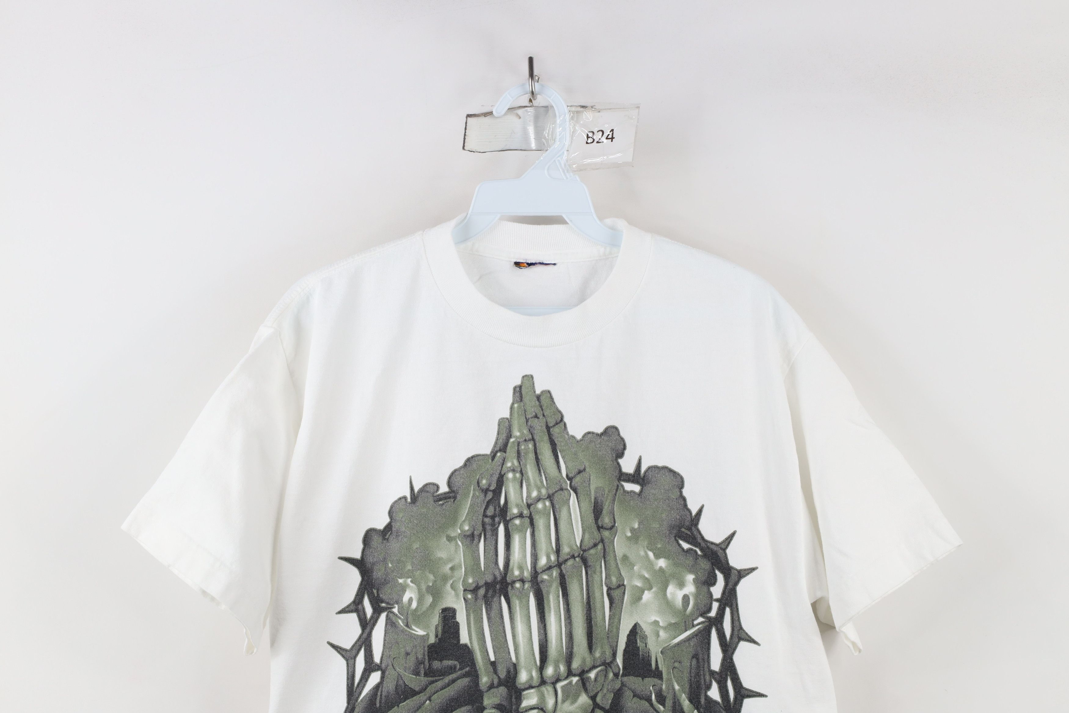 Vintage Vintage 90s Streetwear Mi Vida Loca Skeleton Rose T-Shirt Size US M / EU 48-50 / 2 - 2 Thumbnail