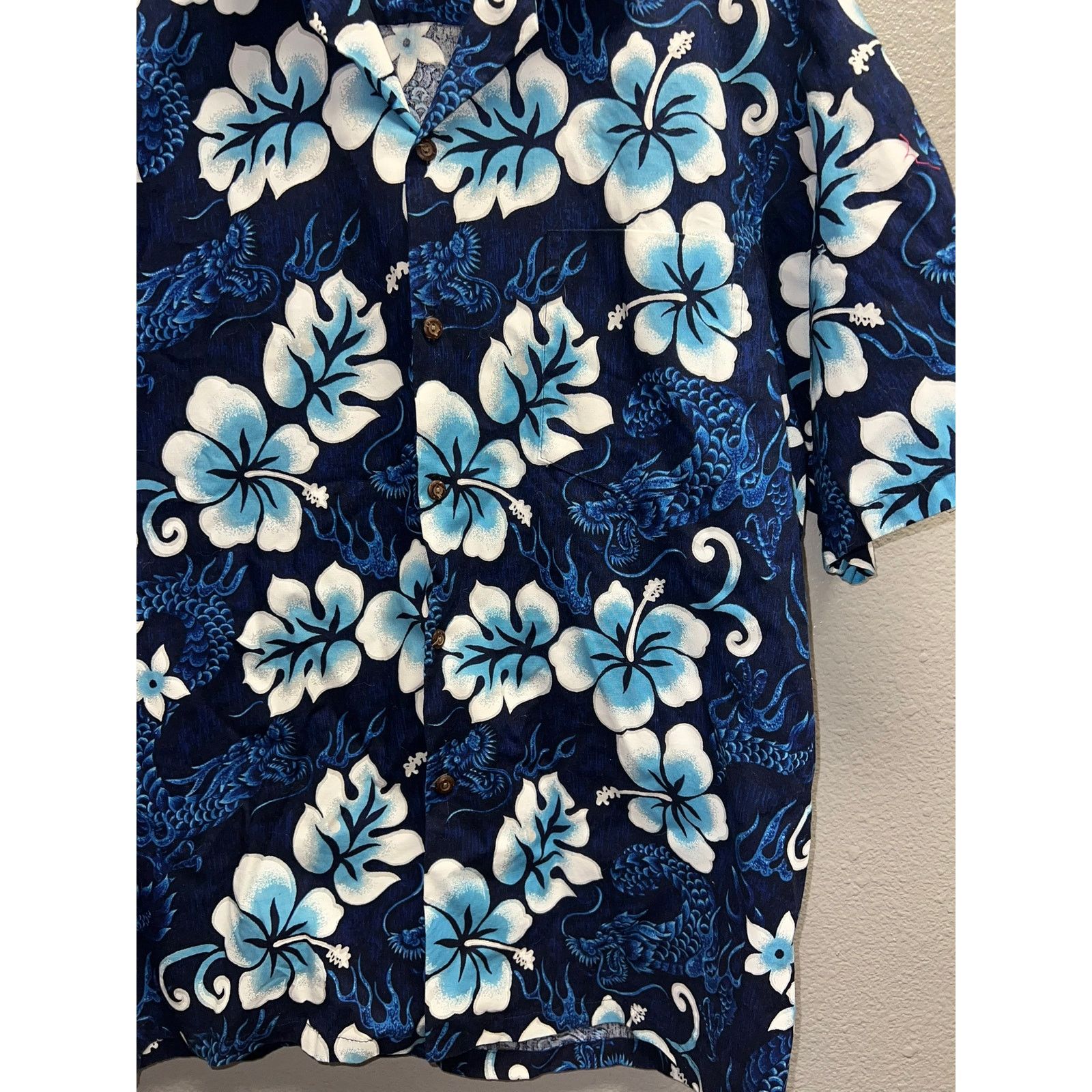 Other Vintage Hawaii Dragon Button Up Shirt Floral Blue EUC XL Size US XL / EU 56 / 4 - 4 Thumbnail