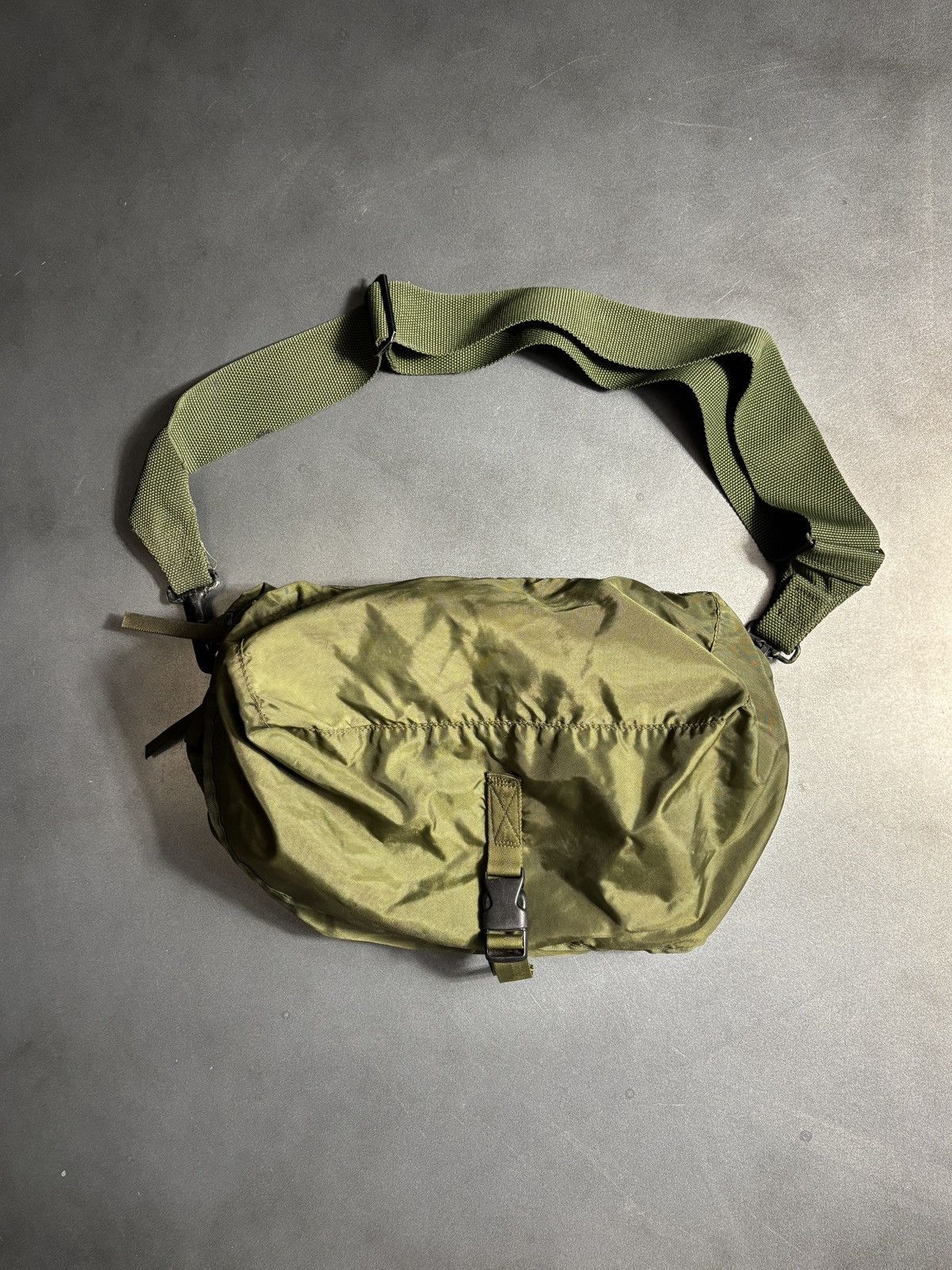 Vintage Vintage Military Bag Medical MultiZip Cargo Pouch Messenger Size ONE SIZE - 2 Thumbnail