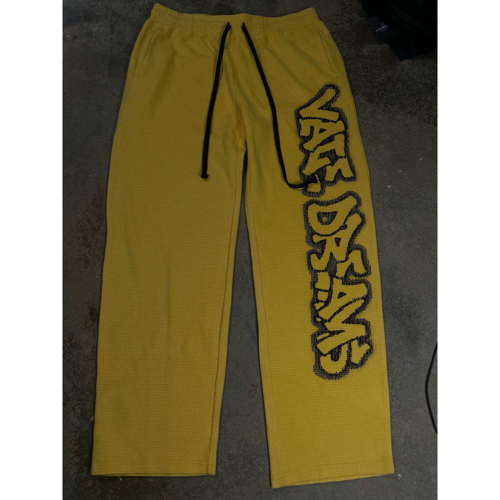 Vale VALE Dreams Rhinestone Thermal Sweats Yellow New W/Tags XL Size US 36 / EU 52 - 2 Thumbnail